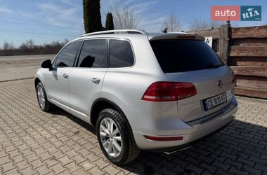 Внедорожник / Кроссовер Volkswagen Touareg 2012 в Хотине
