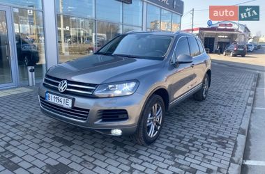 Внедорожник / Кроссовер Volkswagen Touareg 2013 в Полтаве