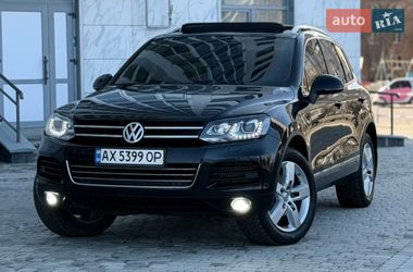 Позашляховик / Кросовер Volkswagen Touareg 2011 в Полтаві