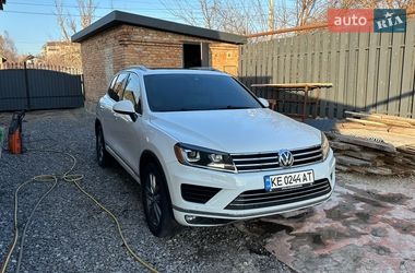 Позашляховик / Кросовер Volkswagen Touareg 2016 в Кривому Розі