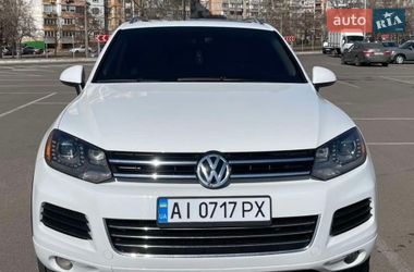 Внедорожник / Кроссовер Volkswagen Touareg 2012 в Киеве