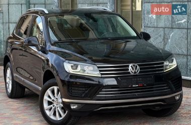 Внедорожник / Кроссовер Volkswagen Touareg 2016 в Одессе