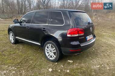 Внедорожник / Кроссовер Volkswagen Touareg 2004 в Борисполе