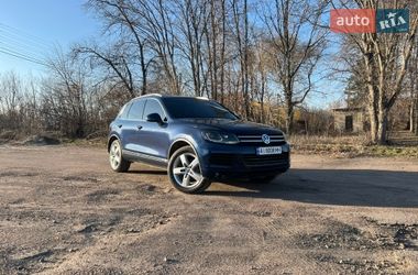 Внедорожник / Кроссовер Volkswagen Touareg 2012 в Сквире