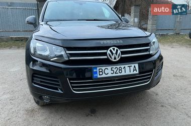 Позашляховик / Кросовер Volkswagen Touareg 2013 в Новому Розділі