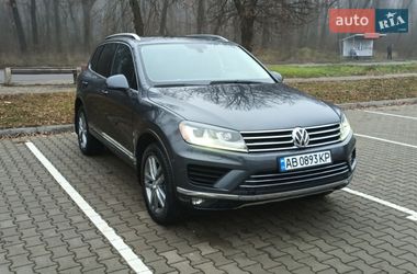 Позашляховик / Кросовер Volkswagen Touareg 2015 в Вінниці