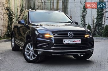 Внедорожник / Кроссовер Volkswagen Touareg 2017 в Хмельницком