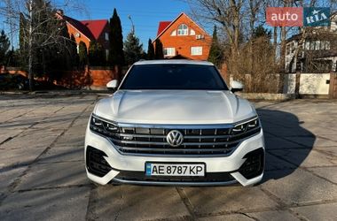 Внедорожник / Кроссовер Volkswagen Touareg 2018 в Харькове