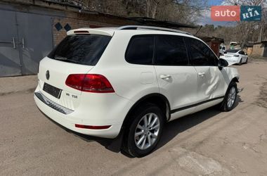 Позашляховик / Кросовер Volkswagen Touareg 2011 в Кропивницькому