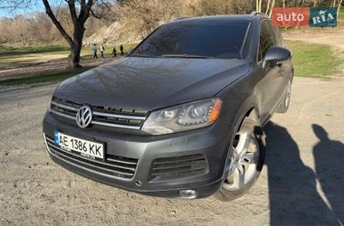 Позашляховик / Кросовер Volkswagen Touareg 2011 в Дніпрі