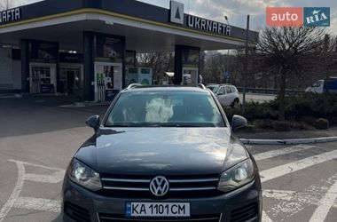 Позашляховик / Кросовер Volkswagen Touareg 2011 в Києві