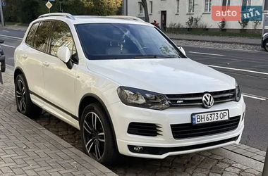 Позашляховик / Кросовер Volkswagen Touareg 2014 в Одесі