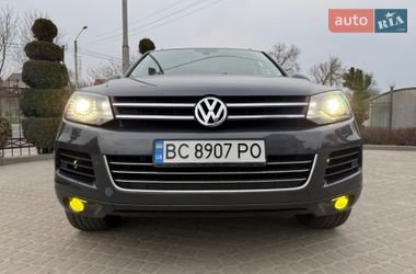 Внедорожник / Кроссовер Volkswagen Touareg 2010 в Львове