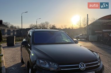 Внедорожник / Кроссовер Volkswagen Touareg 2013 в Долинской