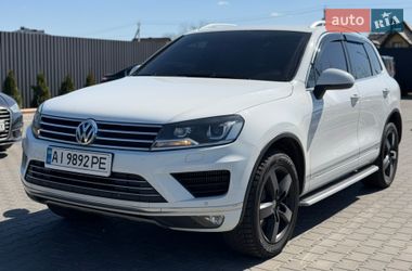 Позашляховик / Кросовер Volkswagen Touareg 2015 в Луцьку