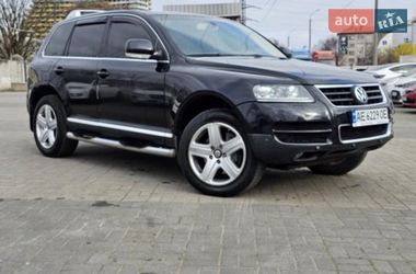 Позашляховик / Кросовер Volkswagen Touareg 2005 в Києві