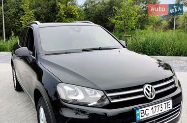 Позашляховик / Кросовер Volkswagen Touareg 2012 в Львові