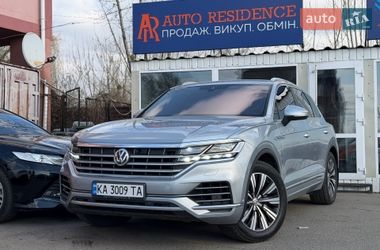 Внедорожник / Кроссовер Volkswagen Touareg 2018 в Киеве