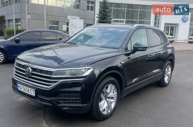 Внедорожник / Кроссовер Volkswagen Touareg 2021 в Киеве