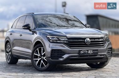 Внедорожник / Кроссовер Volkswagen Touareg 2020 в Киеве