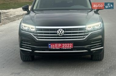 Позашляховик / Кросовер Volkswagen Touareg 2019 в Бродах