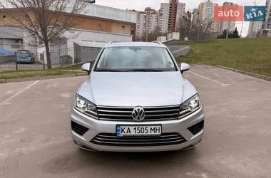 Внедорожник / Кроссовер Volkswagen Touareg 2017 в Киеве