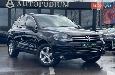 Позашляховик / Кросовер Volkswagen Touareg 2012 в Києві