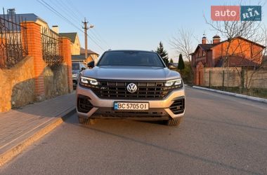Позашляховик / Кросовер Volkswagen Touareg 2019 в Хмельницькому