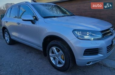 Позашляховик / Кросовер Volkswagen Touareg 2012 в Одесі