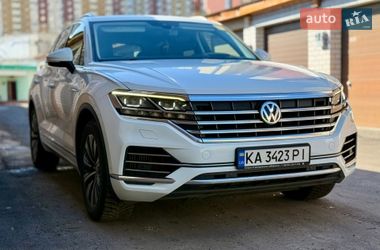 Внедорожник / Кроссовер Volkswagen Touareg 2018 в Одессе