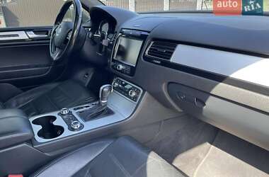 Внедорожник / Кроссовер Volkswagen Touareg 2011 в Сарнах