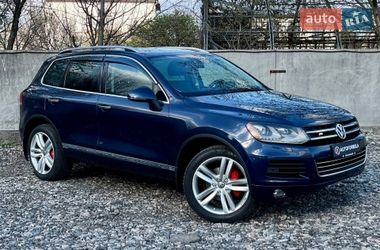 Позашляховик / Кросовер Volkswagen Touareg 2012 в Києві