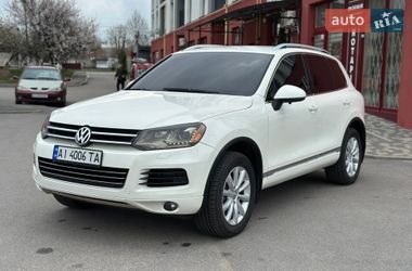 Внедорожник / Кроссовер Volkswagen Touareg 2011 в Мироновке