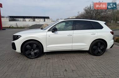 Позашляховик / Кросовер Volkswagen Touareg 2023 в Черкасах