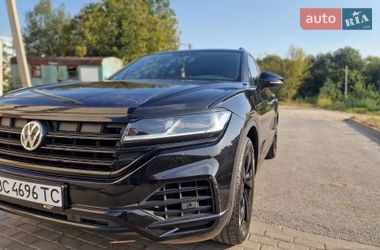 Внедорожник / Кроссовер Volkswagen Touareg 2018 в Львове