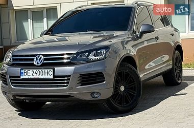 Внедорожник / Кроссовер Volkswagen Touareg 2011 в Николаеве