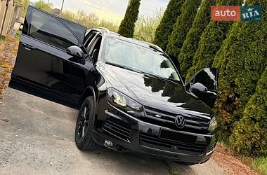 Внедорожник / Кроссовер Volkswagen Touareg 2010 в Грушево