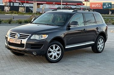 Внедорожник / Кроссовер Volkswagen Touareg 2007 в Ужгороде