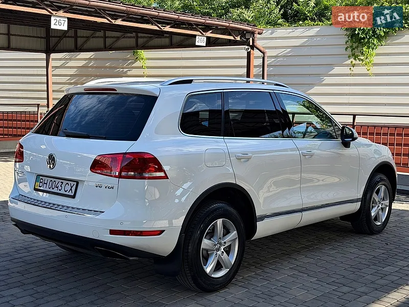 Volkswagen Touareg 2011 VIN WVGZZZ7PZBD028420 фото оголошення 50 з 162