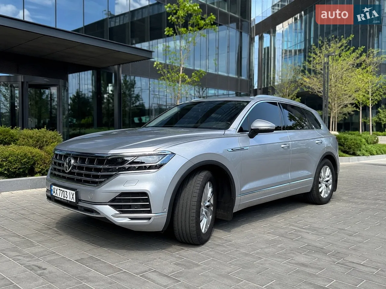 2018 Volkswagen Touareg - мініатюра 10