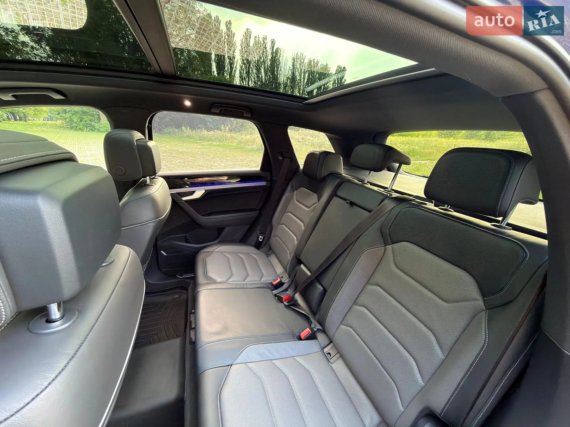 2021 Volkswagen Touareg - мініатюра 37