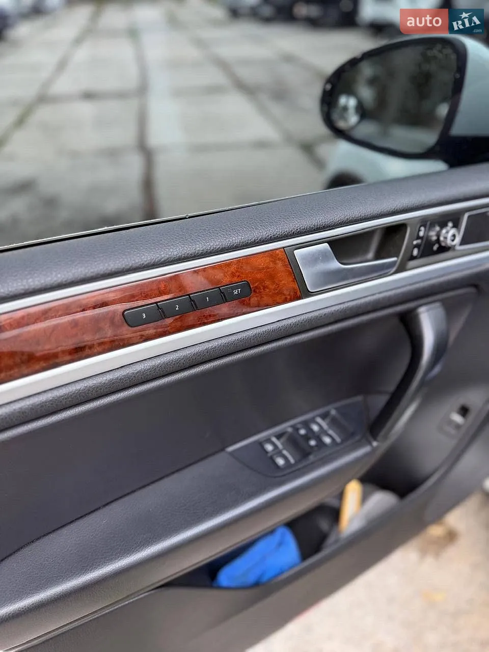 2012 Volkswagen Touareg - мініатюра 19
