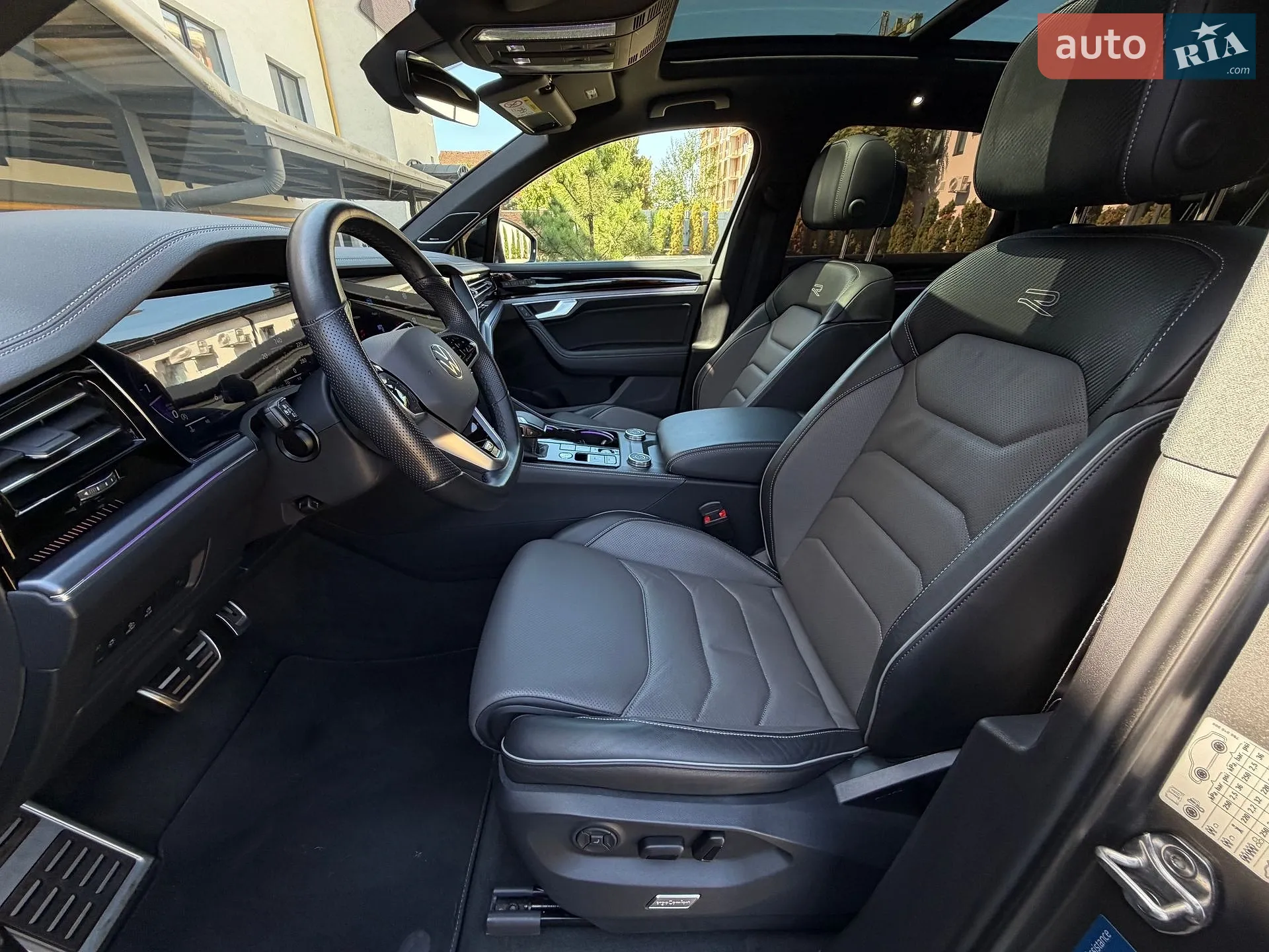2024 Volkswagen Touareg - мініатюра 25