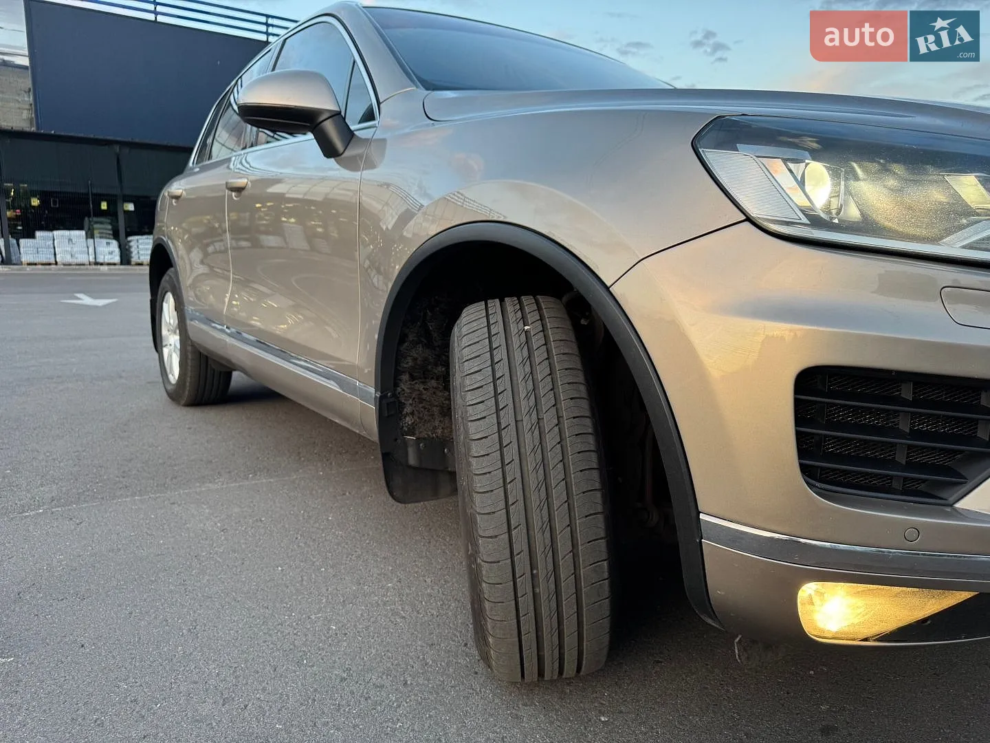 2015 Volkswagen Touareg - мініатюра 23