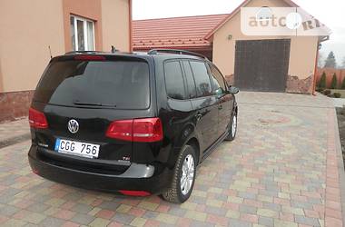 Минивэн Volkswagen Touran 2012 в 