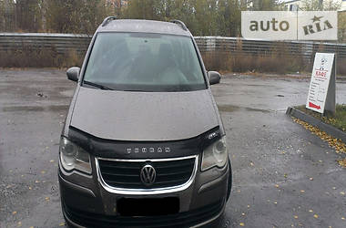 Минивэн Volkswagen Touran 2008 в Днепре