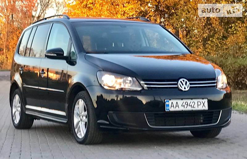 Мінівен Volkswagen Touran 2014 в Рівному