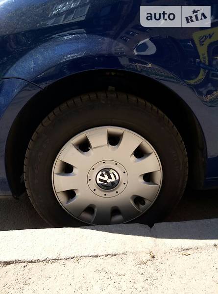 Минивэн Volkswagen Touran 2008 в Киеве