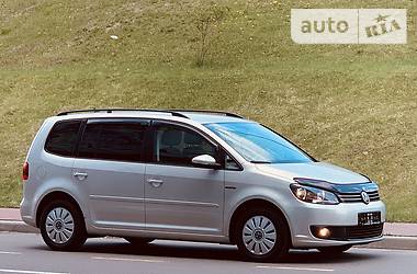 Внедорожник / Кроссовер Volkswagen Touran 2014 в Одессе