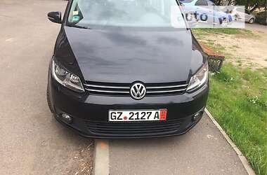 Минивэн Volkswagen Touran 2015 в 